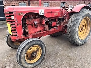 Veterantraktor - Johnston Harvester - K55. 1946. Fotogen. 6 v. Helt orörd och i originalskick därför...